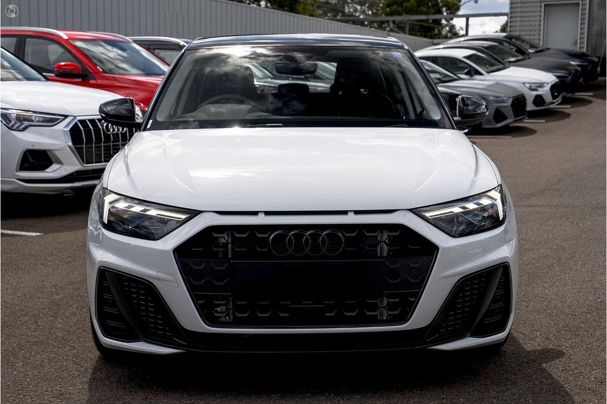 2025 Audi A1 35 TFSI S line edition GB