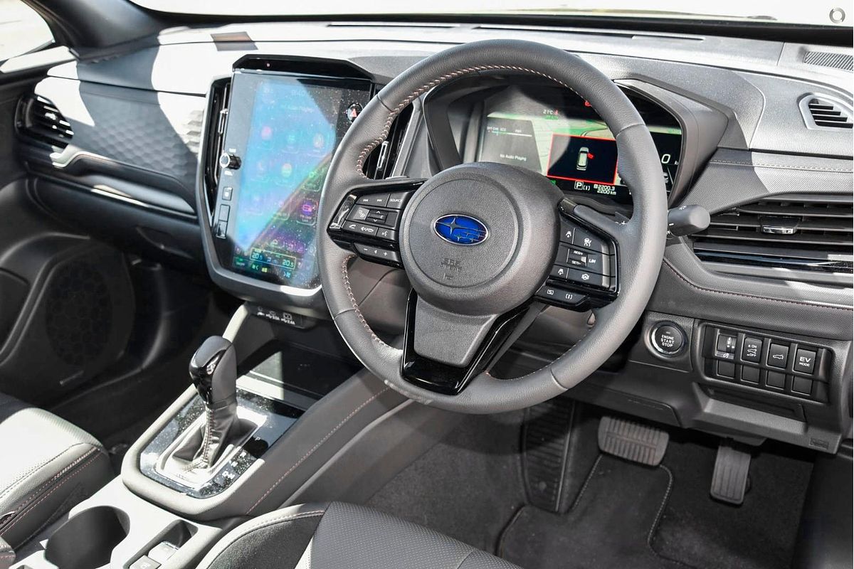 2025 Subaru Forester Hybrid Touring S6