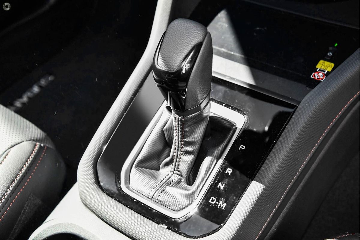 2025 Subaru Forester Hybrid Touring S6