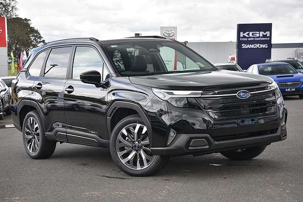 2025 Subaru Forester Hybrid Touring S6