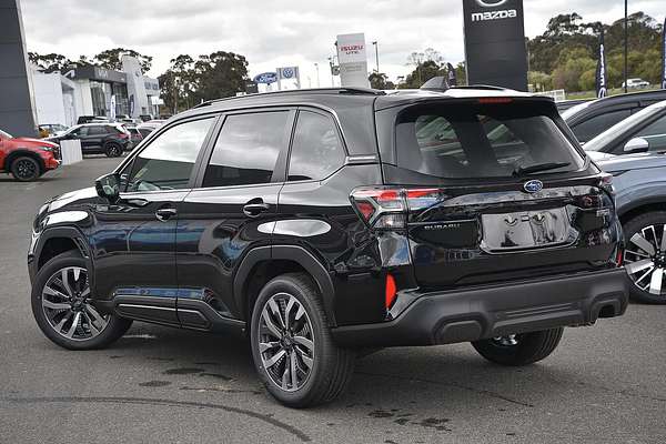 2025 Subaru Forester Hybrid Touring S6