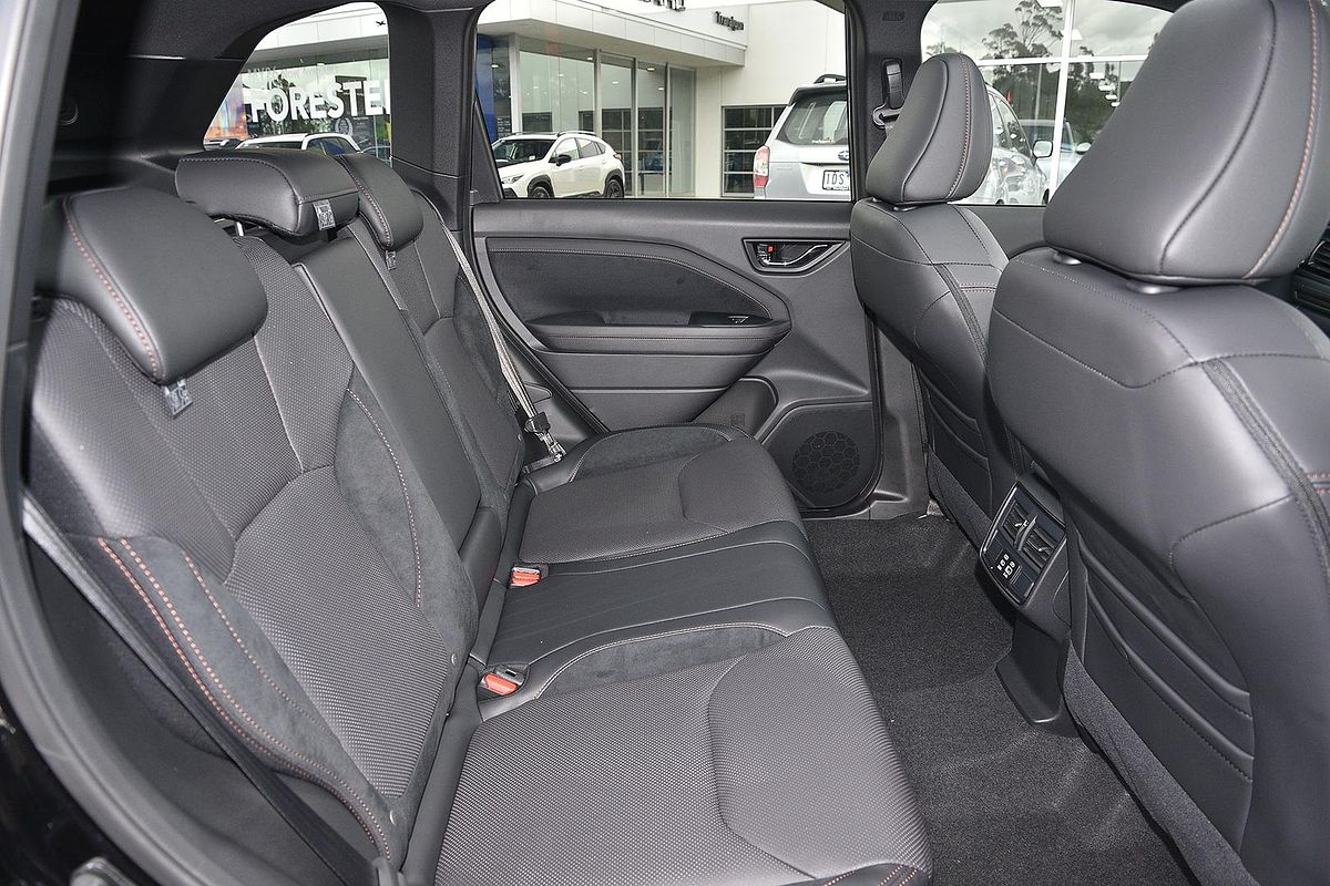 2025 Subaru Forester Hybrid Touring S6