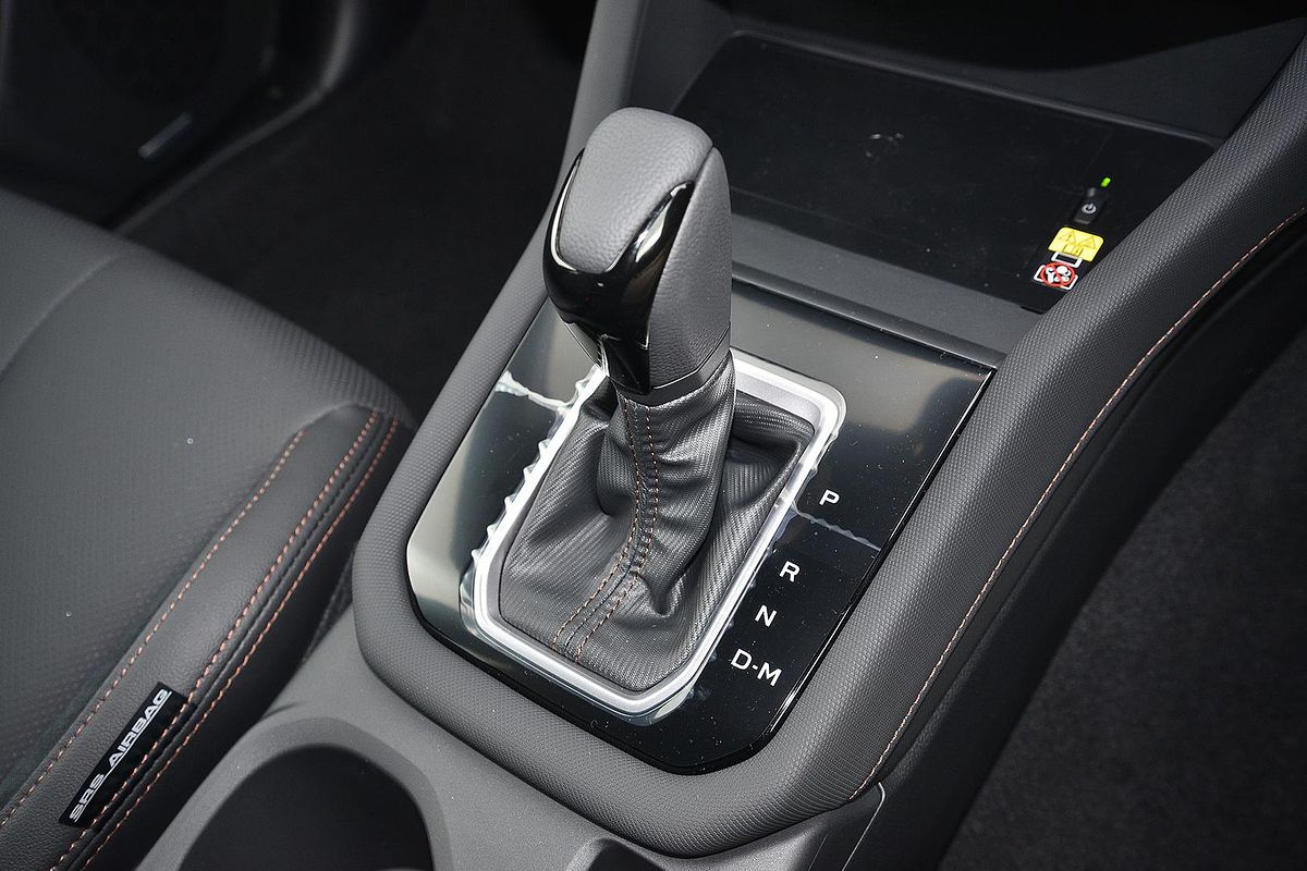 2025 Subaru Forester Hybrid Touring S6