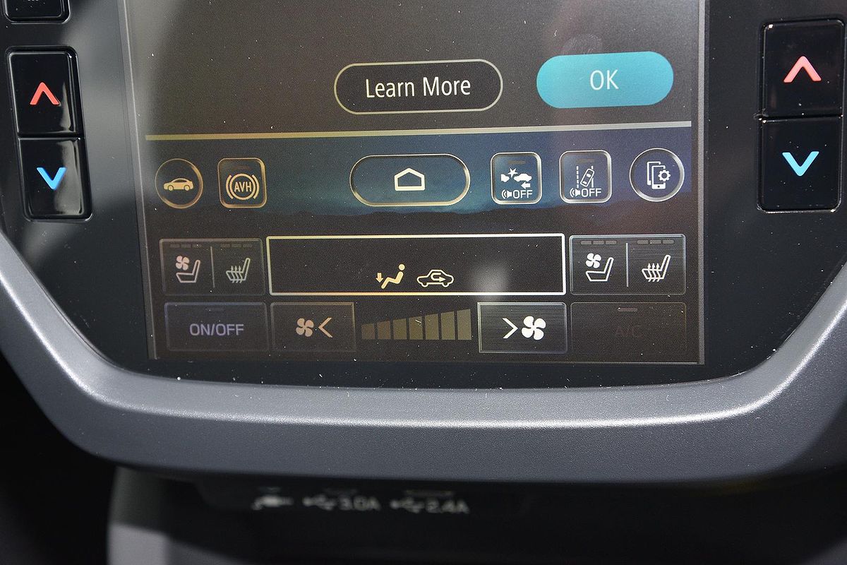 2025 Subaru Forester Hybrid Touring S6