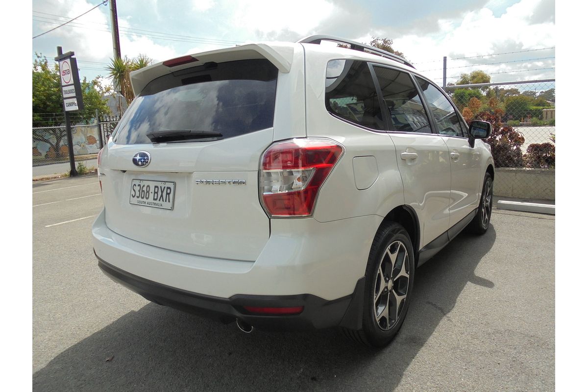 2015 Subaru Forester 2.5i-S S4