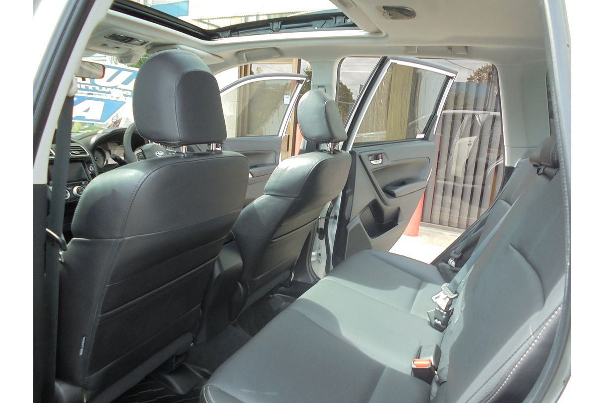 2015 Subaru Forester 2.5i-S S4