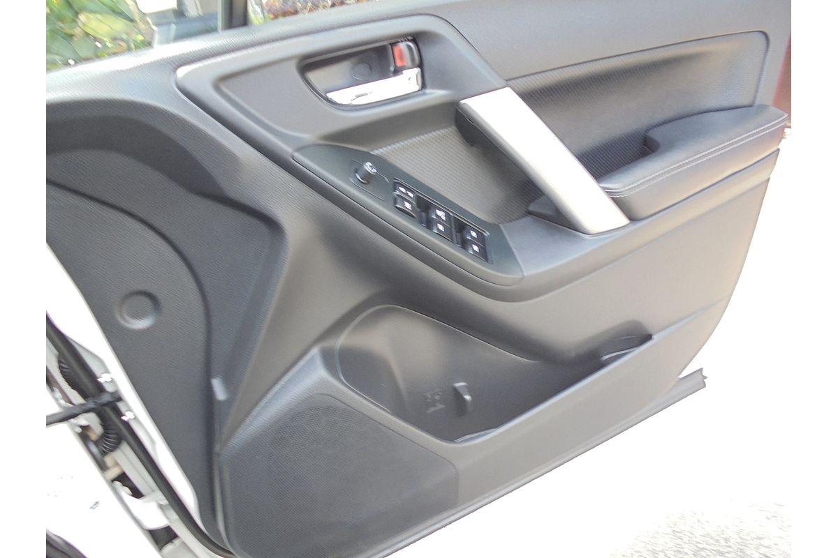 2015 Subaru Forester 2.5i-S S4