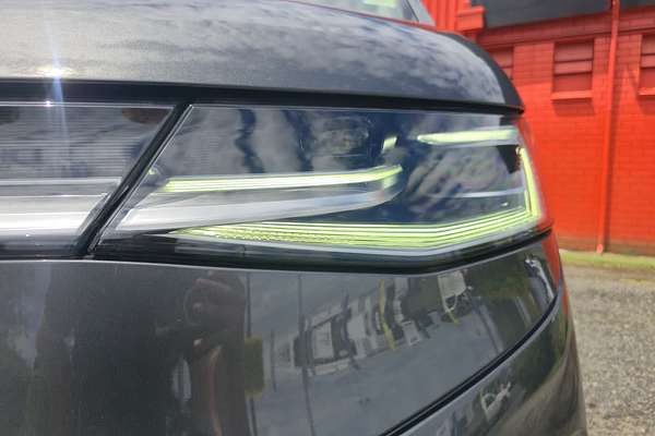 2024 Volkswagen Multivan TDI360 Life T7 SWB