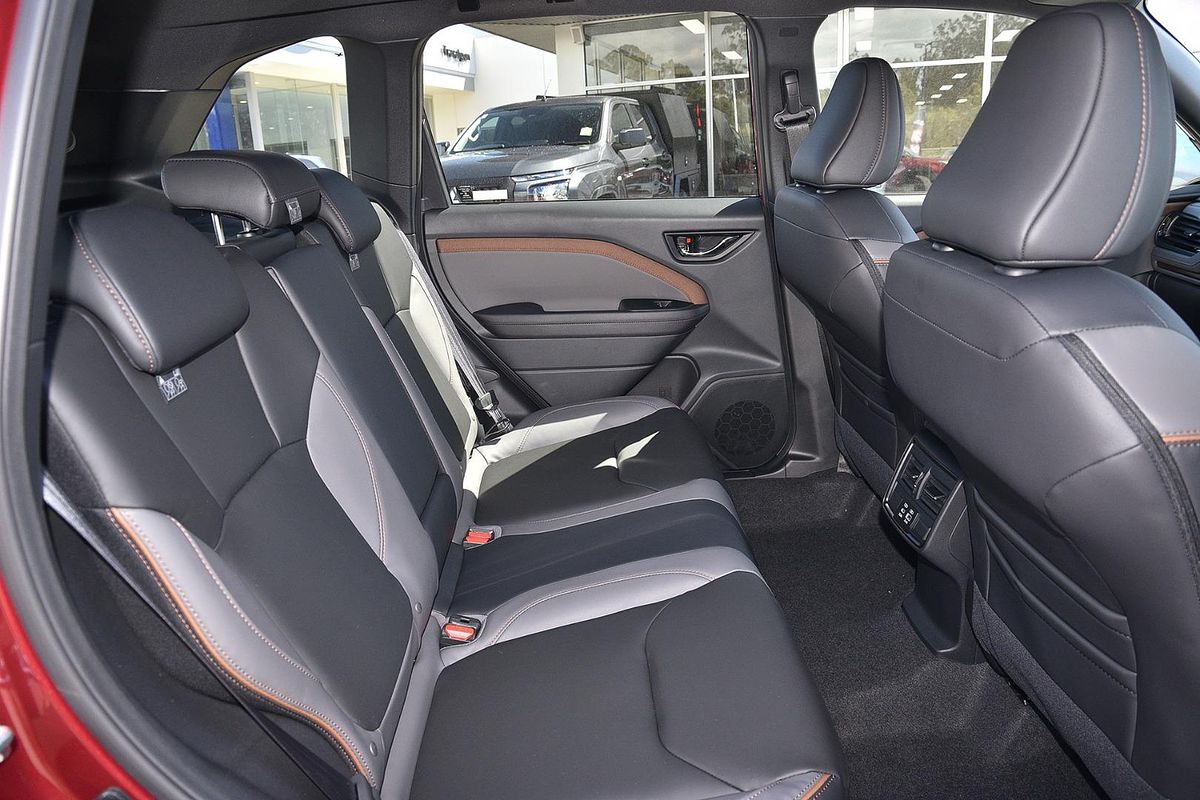 2025 Subaru Forester Hybrid Sport S6