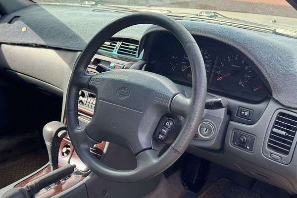 1998 Nissan Maxima 30G A32 S3