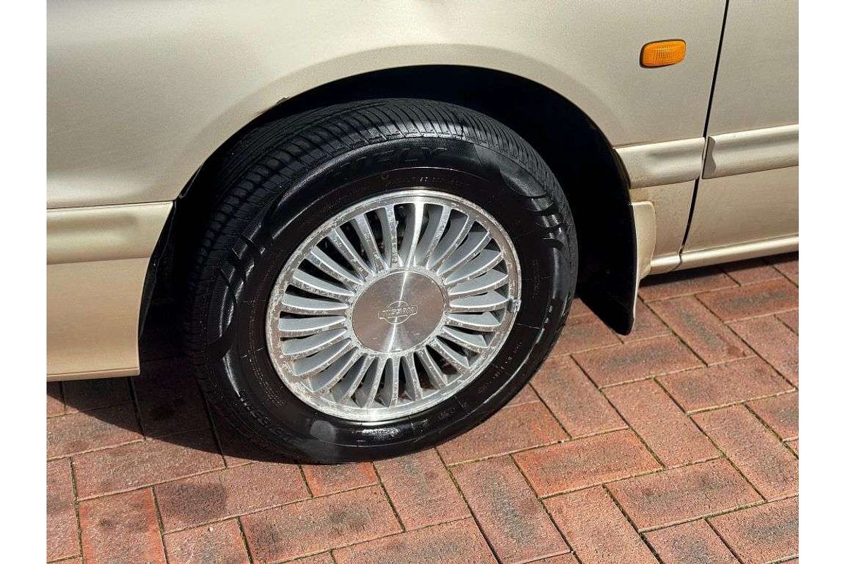 1998 Nissan Maxima 30G A32 S3