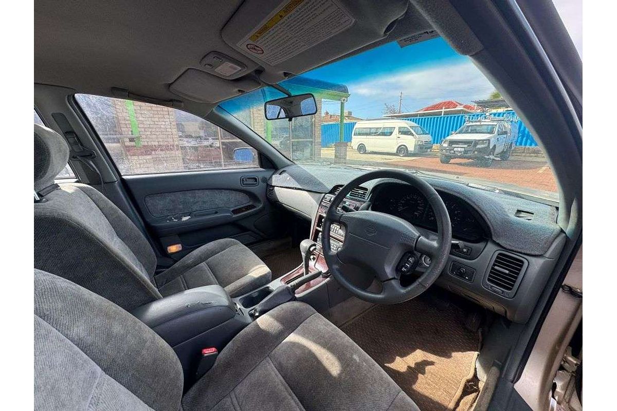1998 Nissan Maxima 30G A32 S3