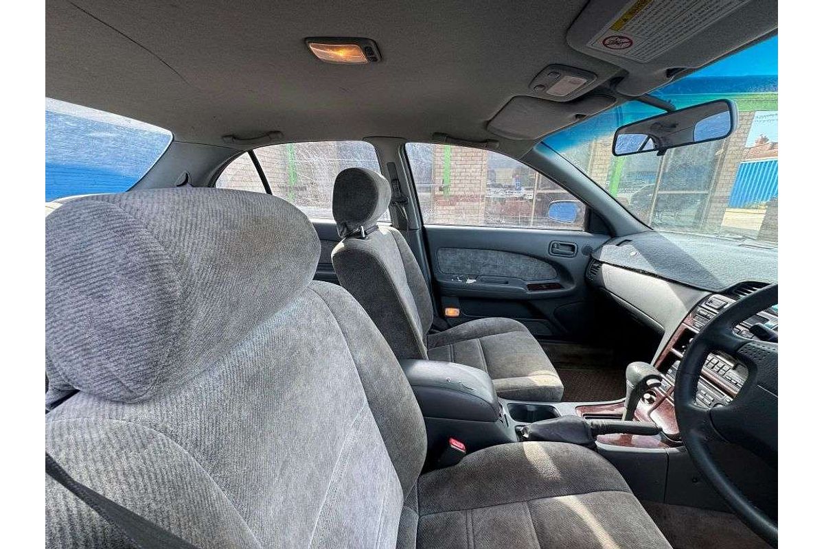 1998 Nissan Maxima 30G A32 S3