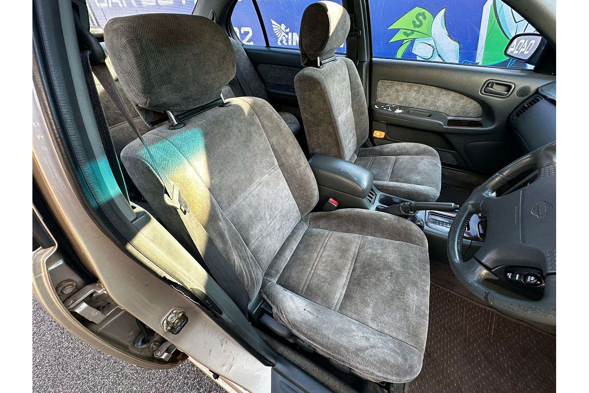 1998 Nissan Maxima 30G A32 S3