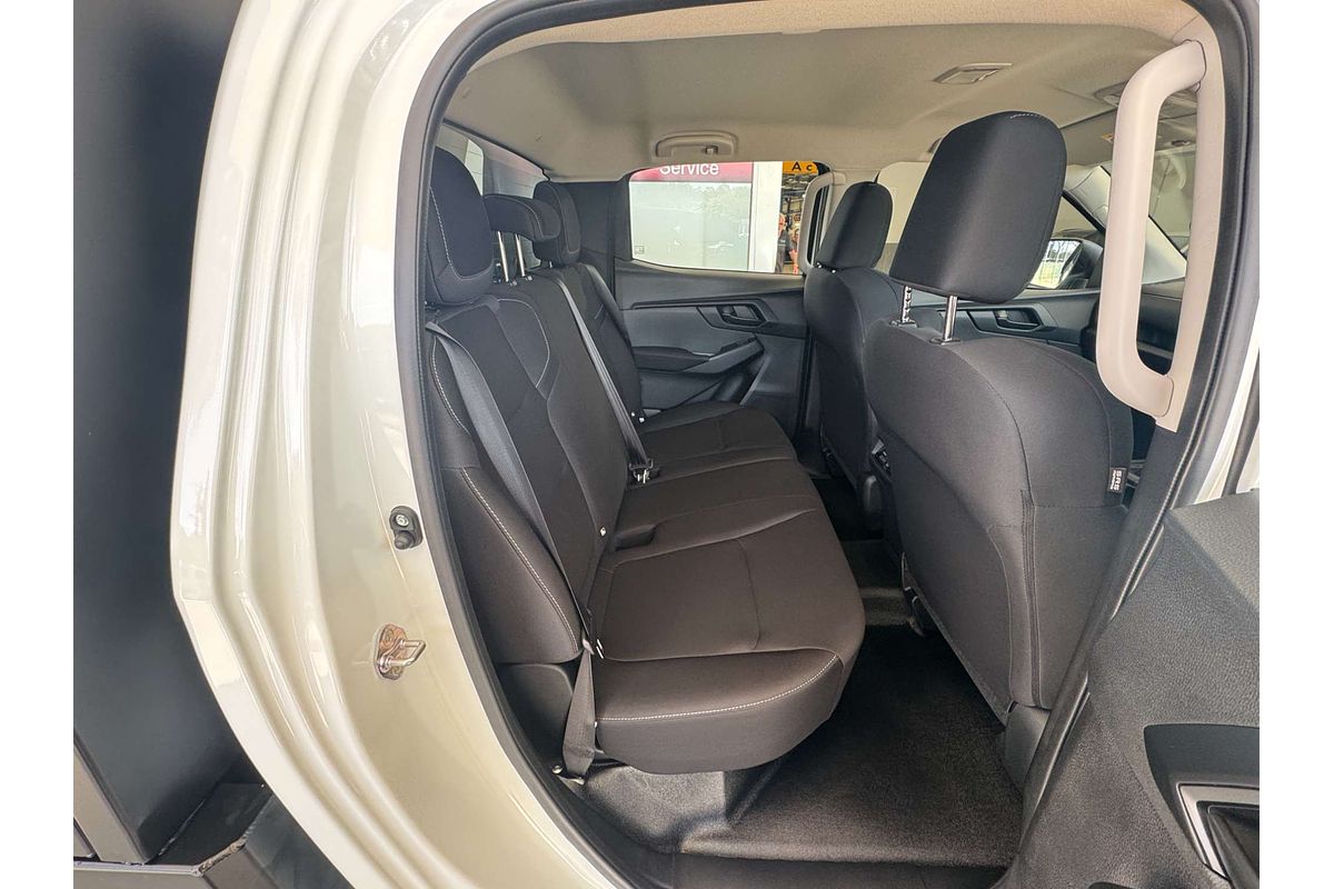 2025 Isuzu D-MAX SX 4X4