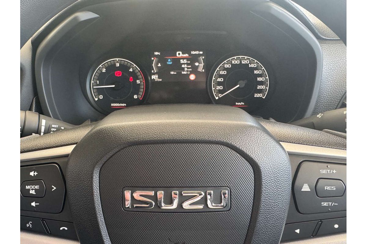 2025 Isuzu D-MAX SX 4X4