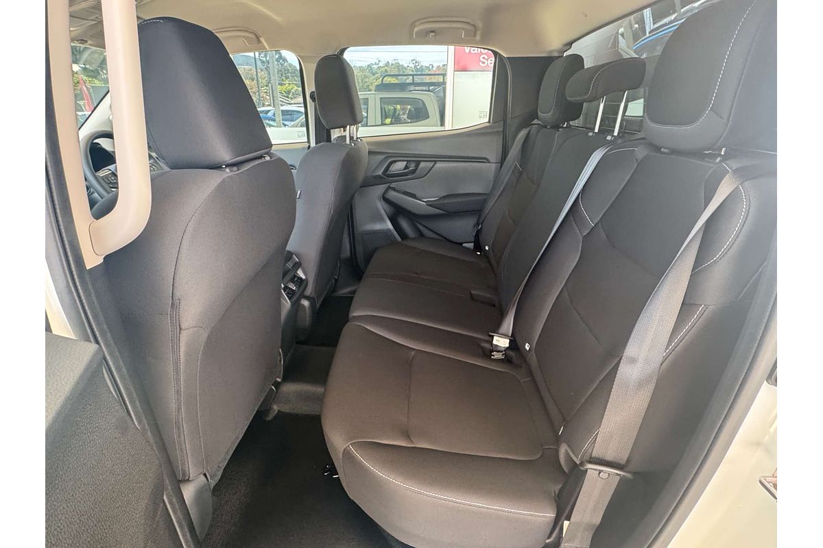 2025 Isuzu D-MAX SX 4X4