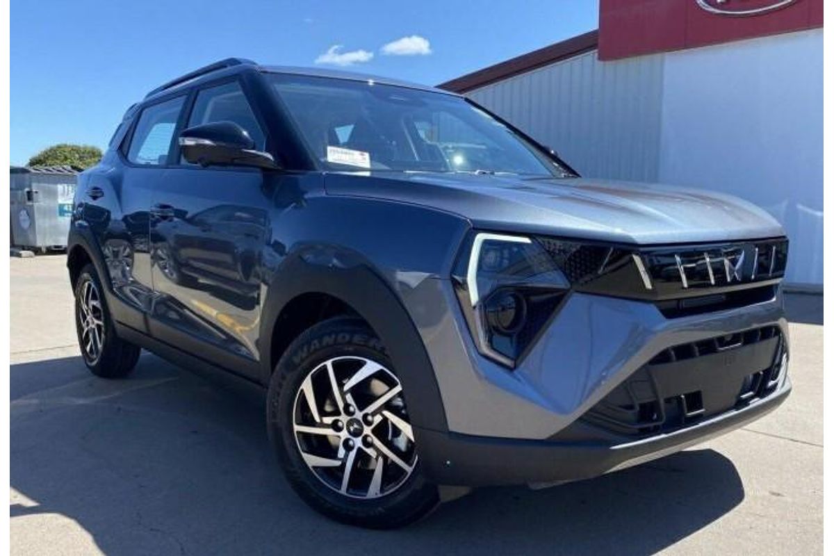 2025 Mahindra XUV3XO AX5L