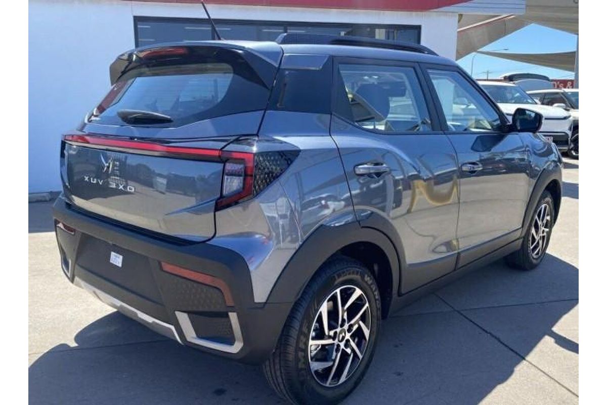 2025 Mahindra XUV3XO AX5L