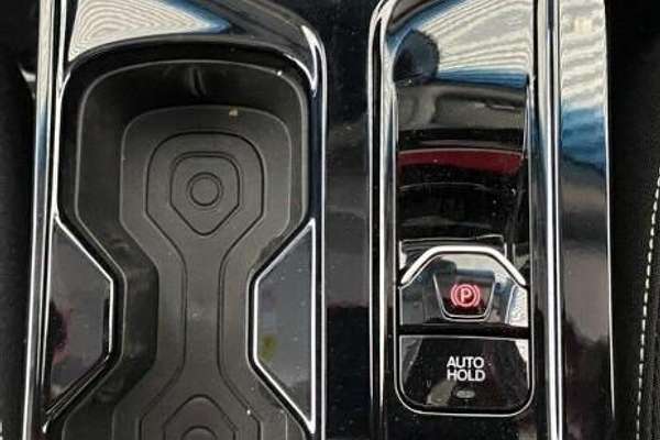 2025 Mahindra XUV3XO AX5L