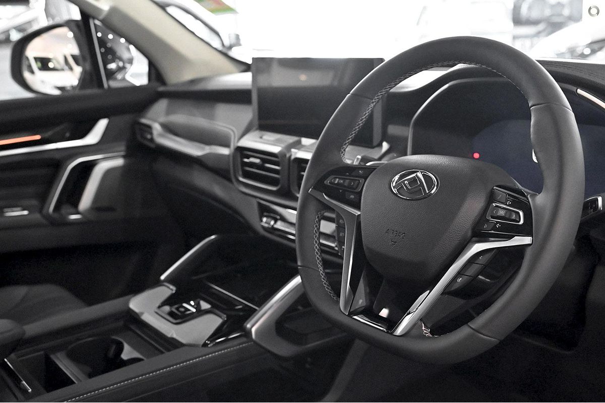 2025 LDV D90 Executive SV9A