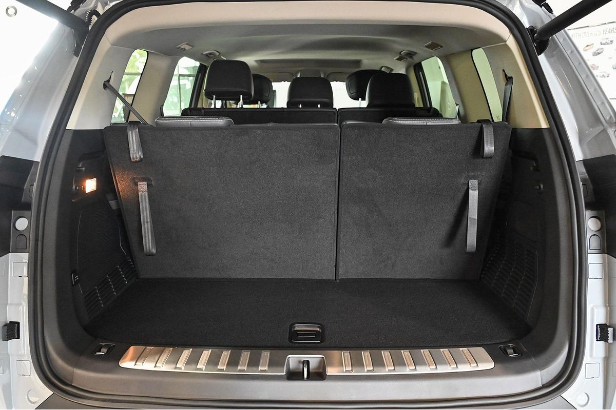 2025 LDV D90 Executive SV9A