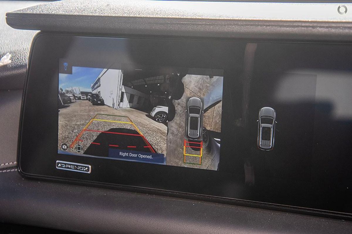 2025 Mahindra XUV700 AX7L