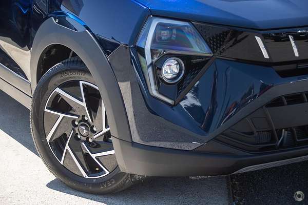 2025 Mahindra XUV3XO AX7L