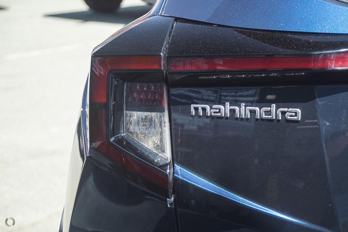 2025 Mahindra XUV3XO AX7L