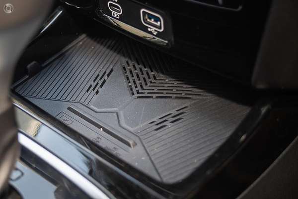 2025 Mahindra XUV3XO AX7L