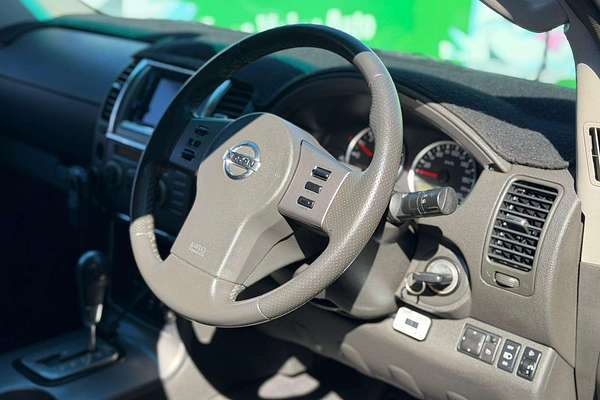 2005 Nissan Pathfinder ST-L R51