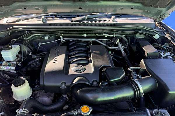 2005 Nissan Pathfinder ST-L R51