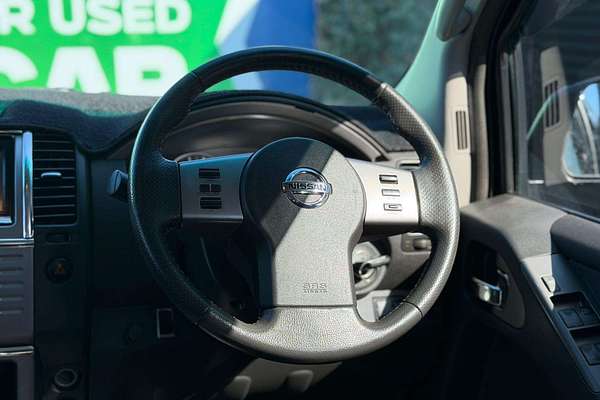 2005 Nissan Pathfinder ST-L R51