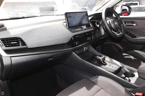 2025 Nissan QASHQAI ST-L J12