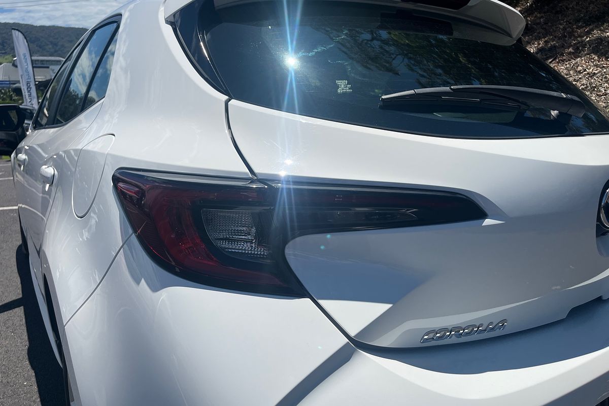 2023 Toyota Corolla Ascent Sport Hybrid ZWE219R