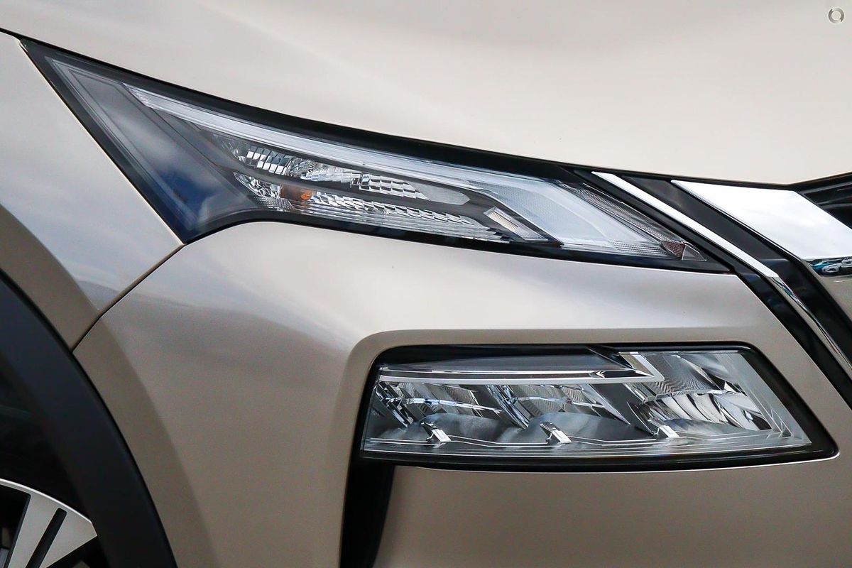 2025 Nissan X-TRAIL ST-L T33