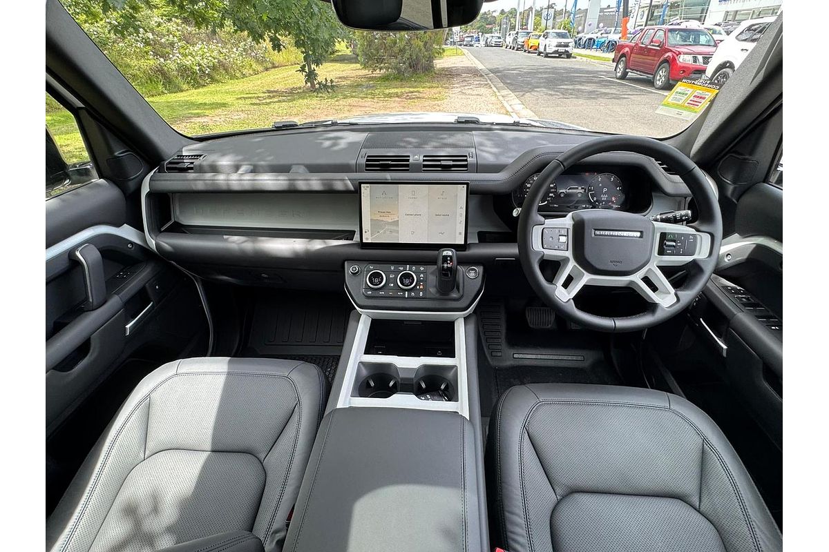 2025 Land Rover Defender 110 D250 S L663