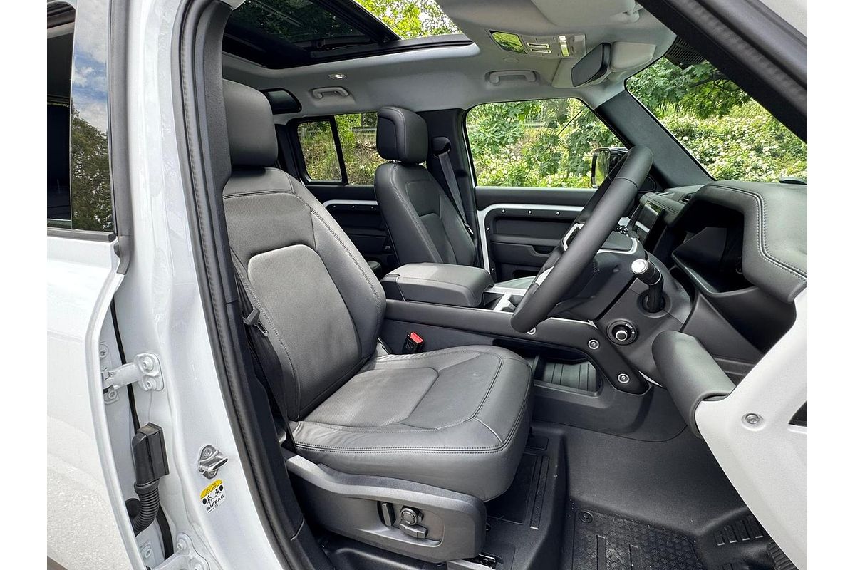 2025 Land Rover Defender 110 D250 S L663