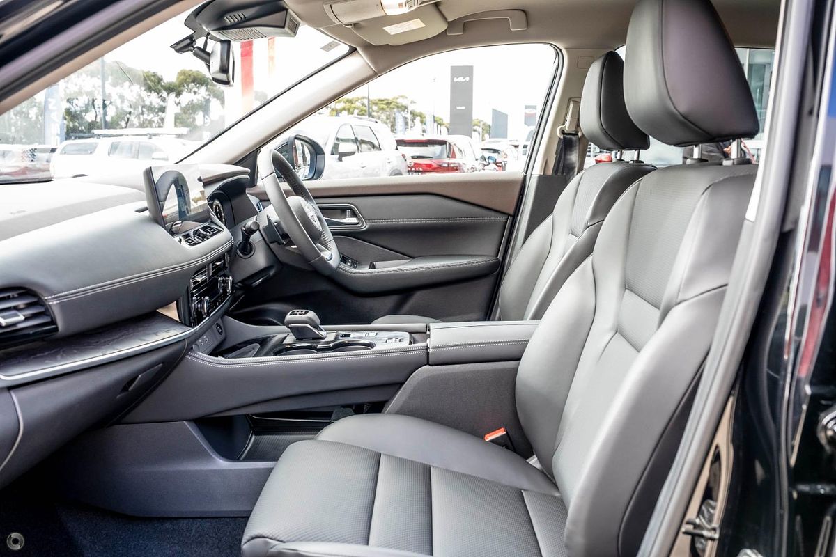 2025 Nissan X-TRAIL N-TREK T33