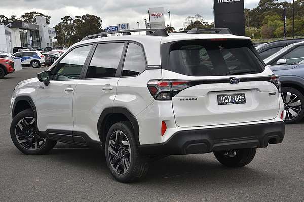 2025 Subaru Forester Hybrid S6