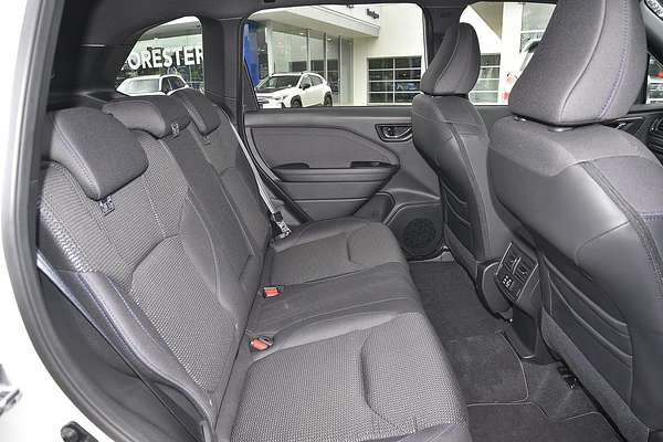 2025 Subaru Forester Hybrid S6