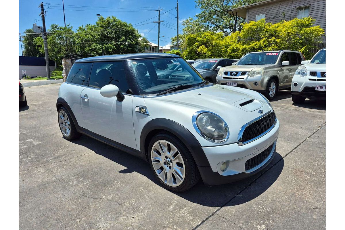 2009 MINI Hatch Cooper S R56