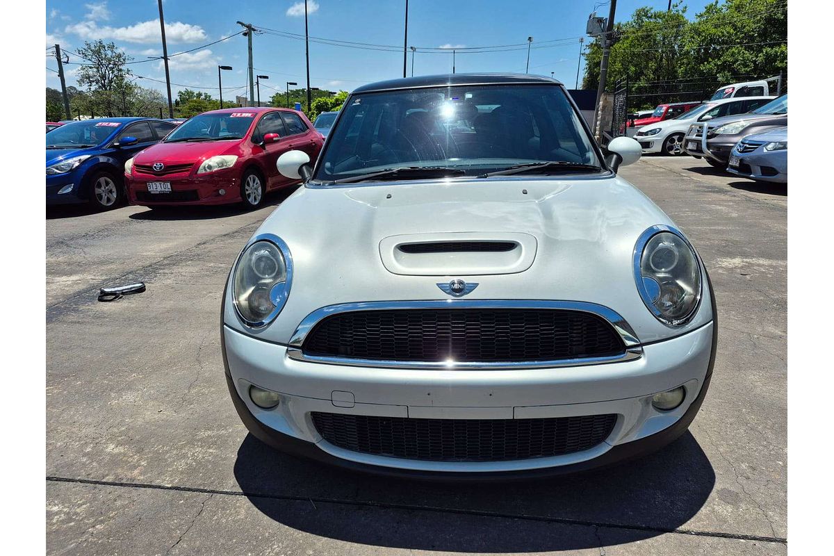 2009 MINI Hatch Cooper S R56