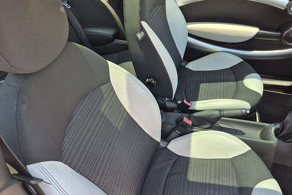 2009 MINI Hatch Cooper S R56