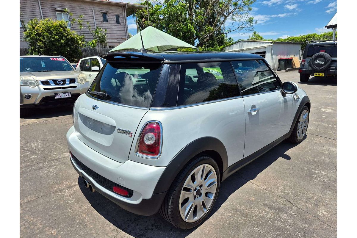 2009 MINI Hatch Cooper S R56