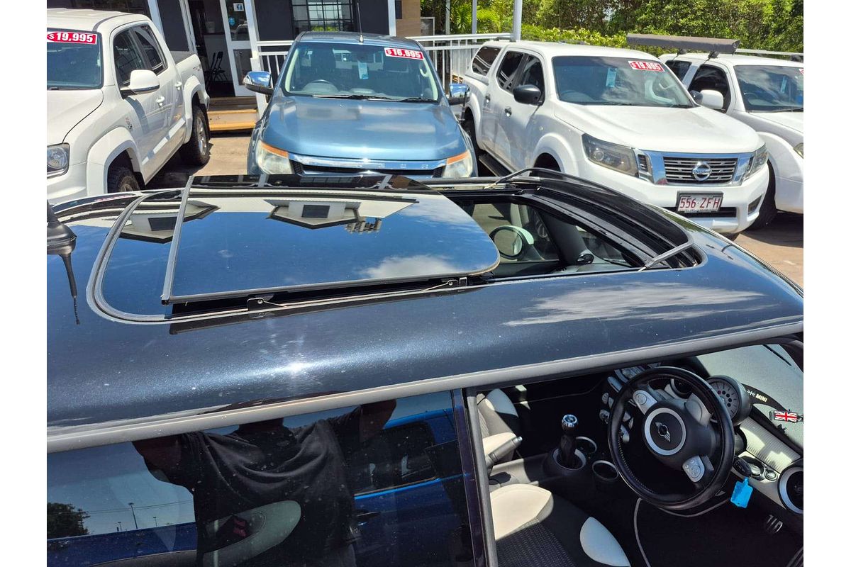 2009 MINI Hatch Cooper S R56