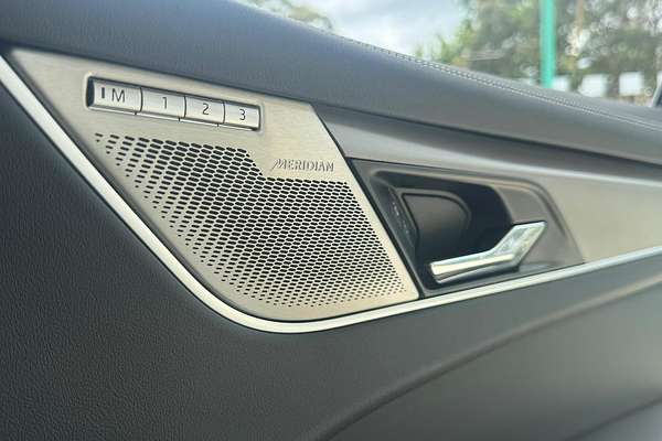 2025 Jaguar F-PACE PHEV P400e R-Dynamic SE 90th Anniversary Edition X761