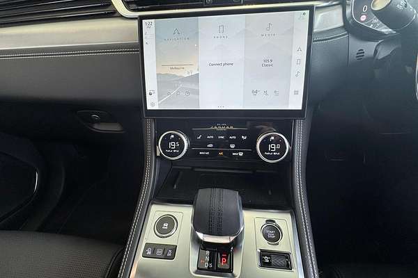 2025 Jaguar F-PACE PHEV P400e R-Dynamic SE 90th Anniversary Edition X761