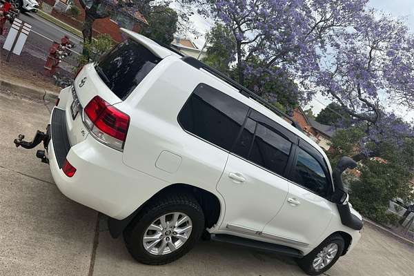 2016 Toyota Landcruiser Sahara VDJ200R
