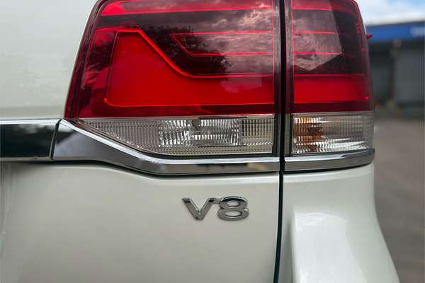 2016 Toyota Landcruiser Sahara VDJ200R